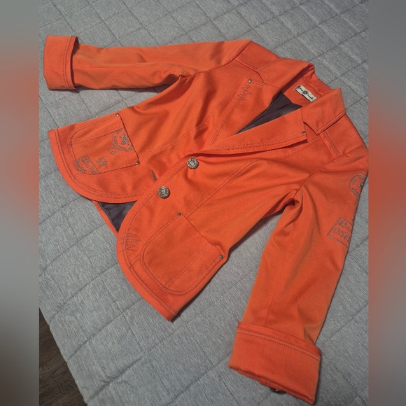 Designer Blazer with Embroidered Details - Picture 16 of 16